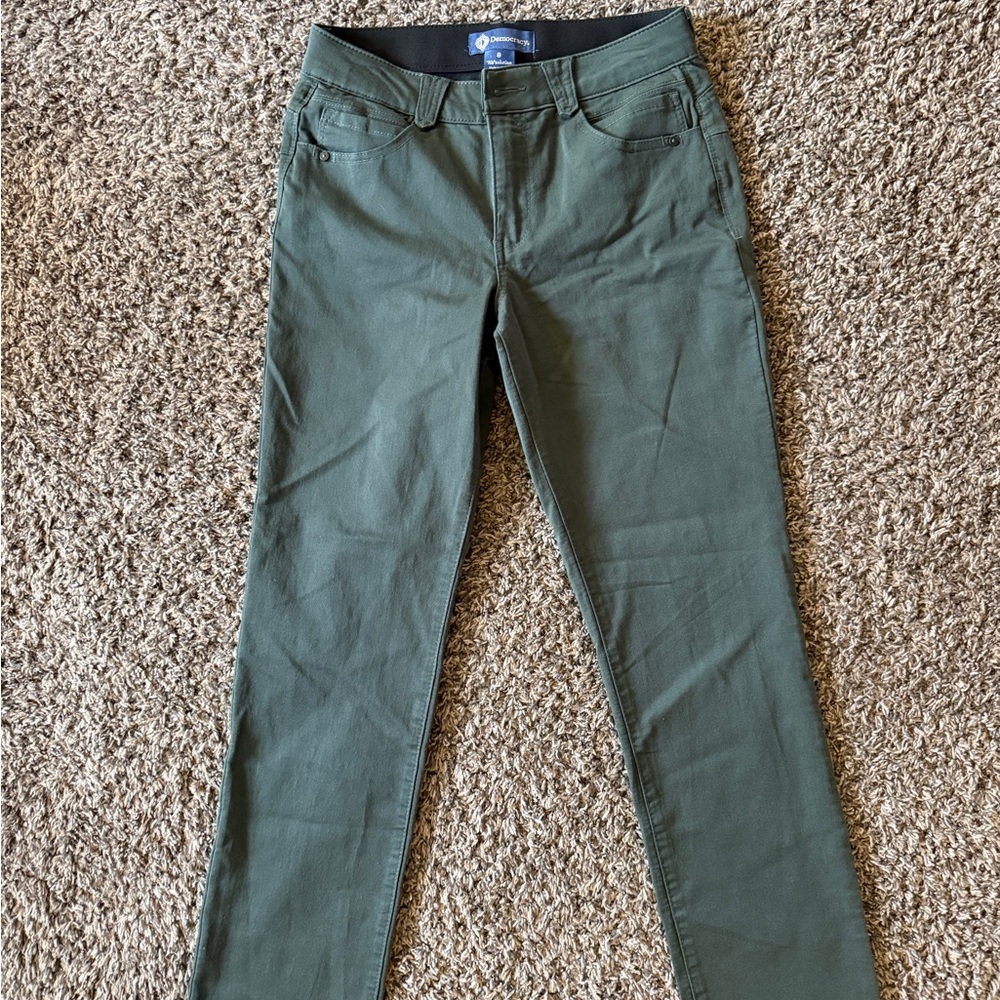 Democracy Green Straight Leg Pants